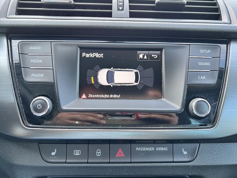 Škoda Fabia JOY 1.0MPi 55kw TEMPOMAT KLIMA - fotka 23 z 42