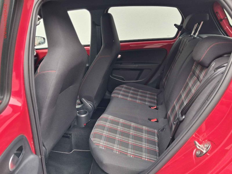 Volkswagen up! (2022) 1.0 TSi, 1.maj,ČR, GTi - fotka 10 z 16
