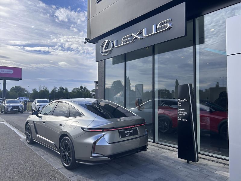 Lexus ES 300h 2,5 300h Prestige + Paket Top - fotka 3 z 12