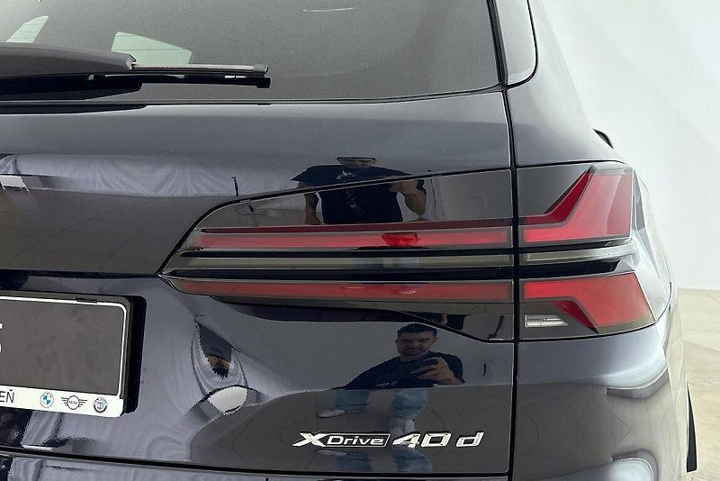 BMW X5 xDrive40d - fotka 4 z 18