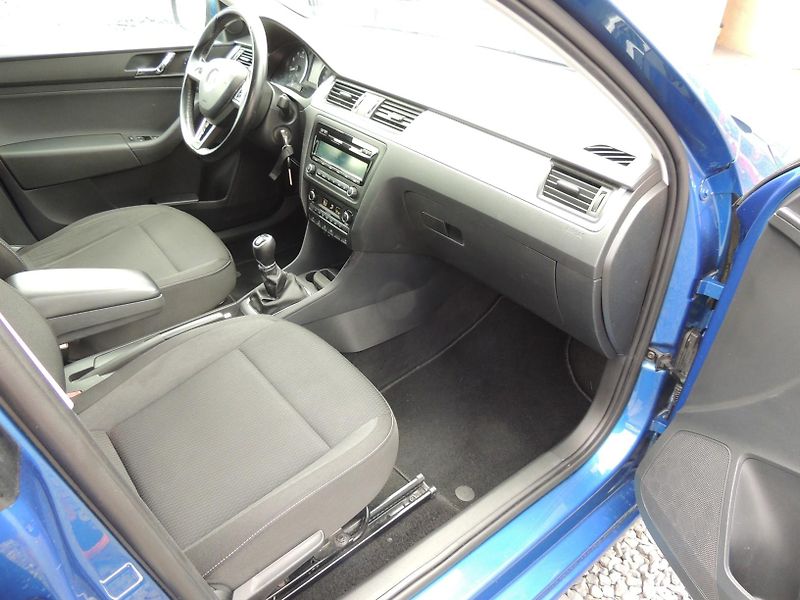 Škoda Rapid (2014) 1.2TSi,77kw,dobrá výbava,xenon - fotka 28 z 45