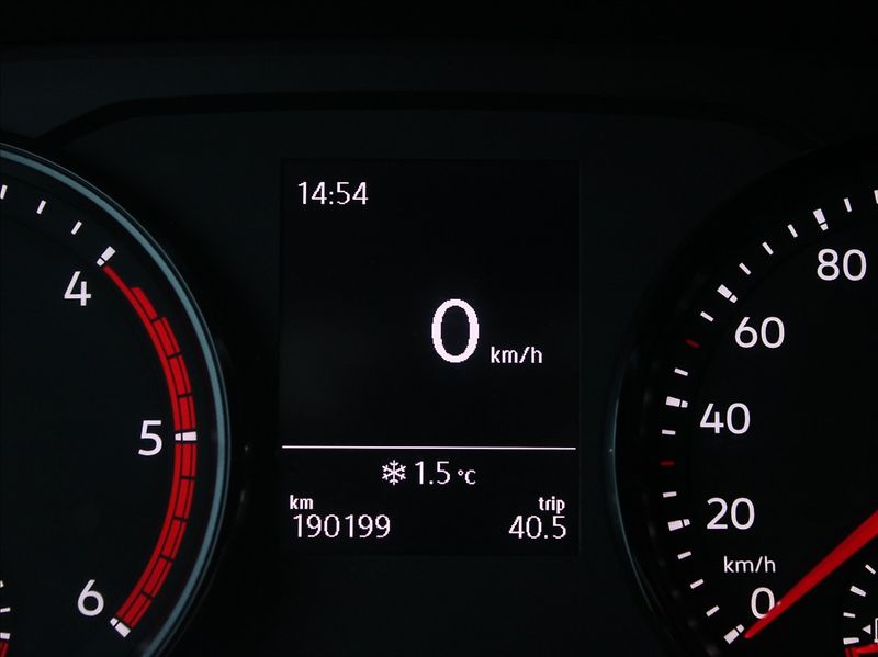 Volkswagen Crafter 2,0 TDi 35 DR  Akční CENA! - fotka 18 z 18