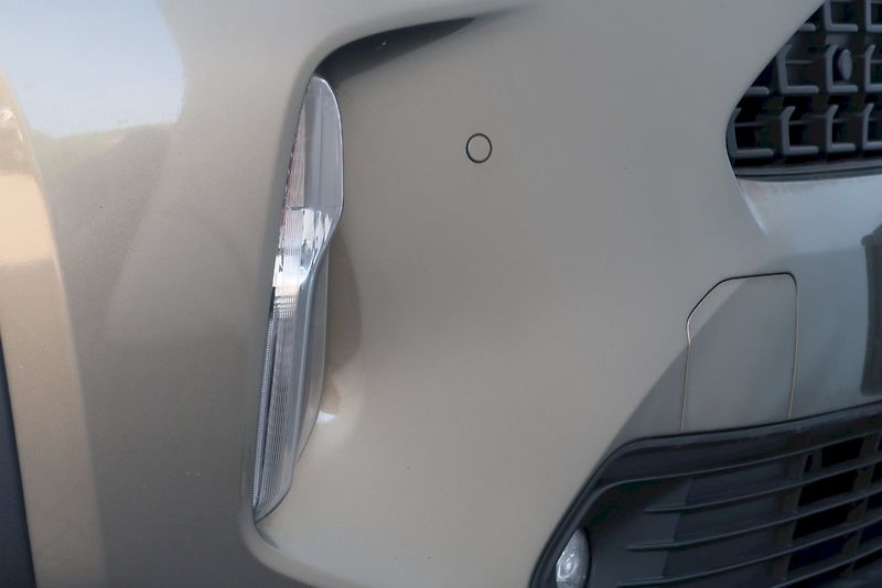 Toyota Yaris Cross (2023) Comfort Tech 1,5 Hybrid e-CVT - fotka 35 z 38