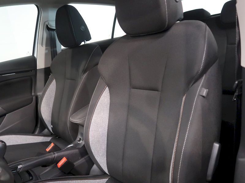 Škoda Scala (2025) SELECTION 1.0TSI 85KW - fotka 14 z 39