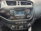 Kia Ceed (2015) 1.4 i TOP STAV - náhled 9