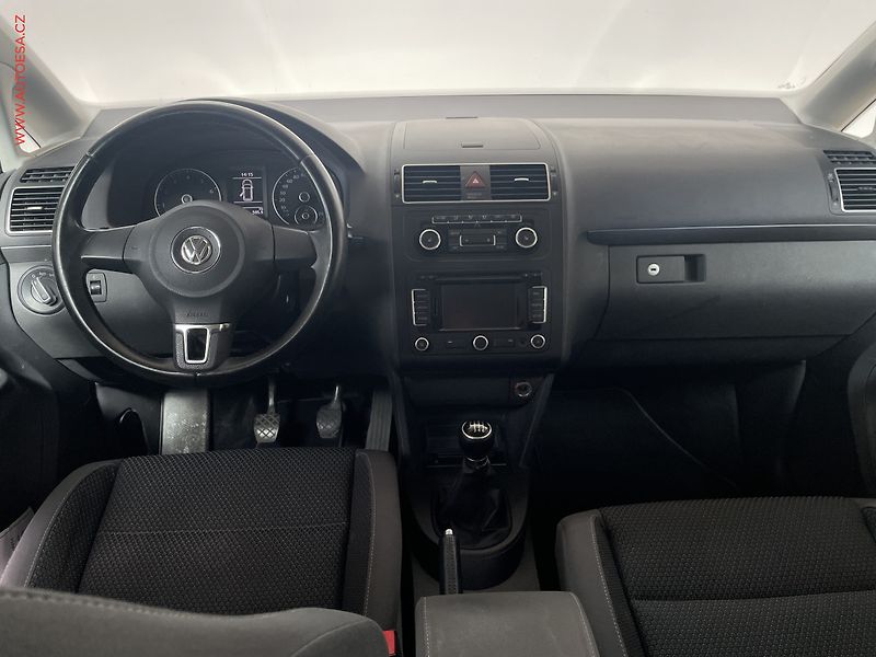 Volkswagen Touran (2011) 1.4 TSi, Comfortline, navi - fotka 8 z 15