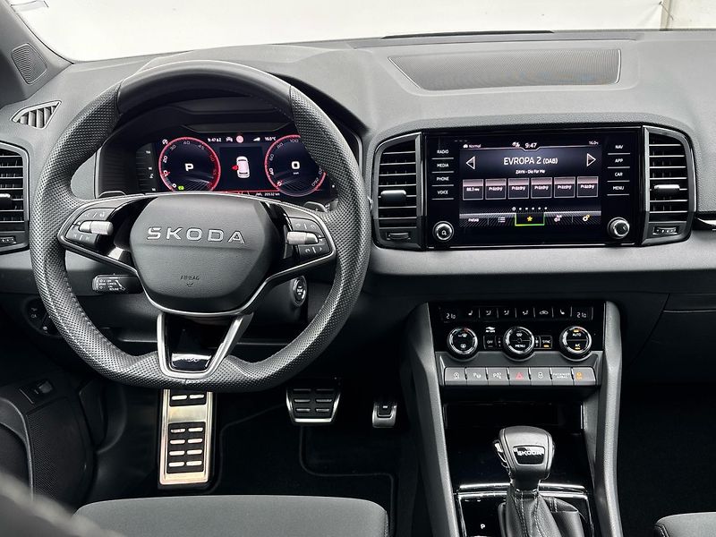 Škoda Karoq SPORT LINE - fotka 18 z 30