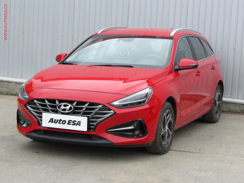 Hyundai i30 (2023) 1.0 T-GDi, ČR, Smart, LED - fotka 3 z 17