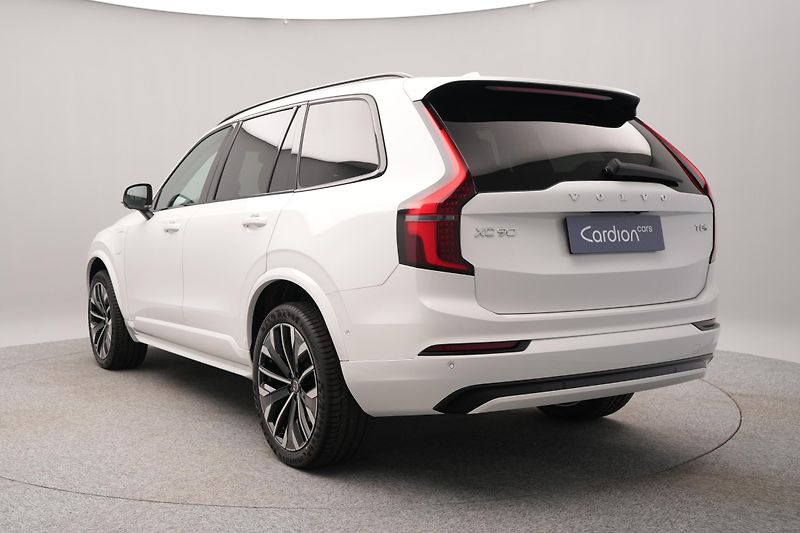 Volvo XC90 (2026) T8 AWD RECHARGE ULTRA DARK 7m - fotka 9 z 28