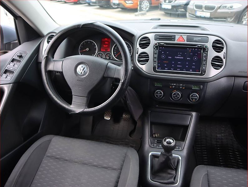 Volkswagen Tiguan (2009) 1.4 TSI, 4X4, Serv.kniha - fotka 7 z 15