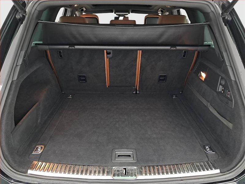 Volkswagen Touareg (2013) 4.2 V8 TDi, 4X4, Automat - fotka 14 z 23