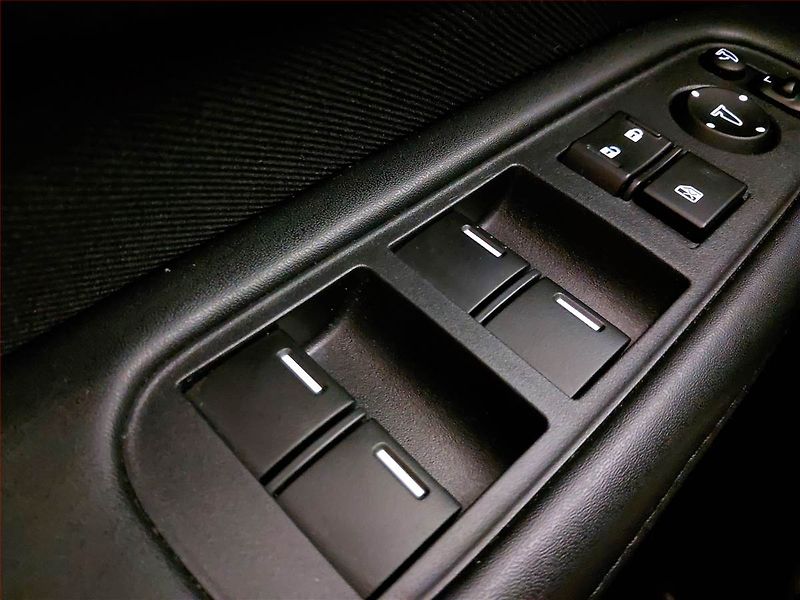 Honda HR-V (2019) Elegance 1.5 i-VTEC, ČR,1.maj - fotka 19 z 20