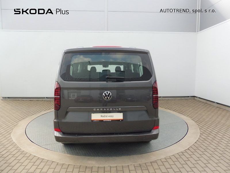 Volkswagen Caravelle (2025) Life DR 2,0 TDI 110kW 8AT - fotka 26 z 29