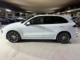 Porsche Cayenne (2016) Sportovní verze GTS - náhled 1