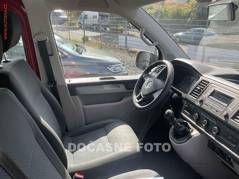 Volkswagen Transporter (2019) 2.0TDi 9míst, AC - fotka 5 z 8