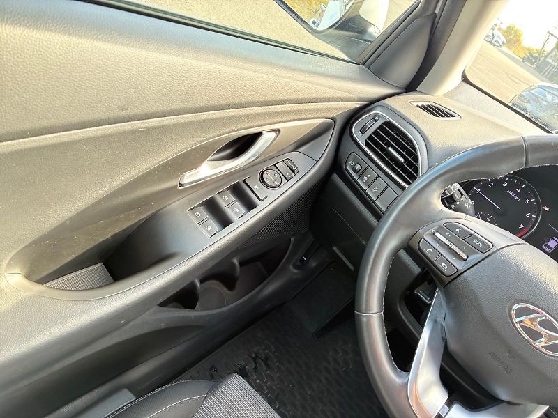 Hyundai i30 (2024) COMFORT 1.0TGDI 88kW CZ DPH - fotka 11 z 11