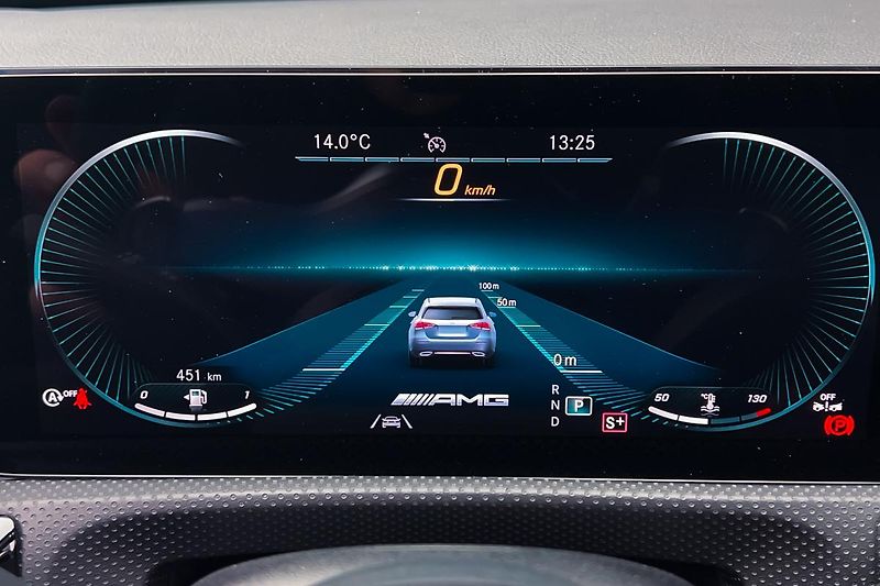 Mercedes-Benz CLA (2022) AMG CLA 45 s 4Matic+ - fotka 57 z 121