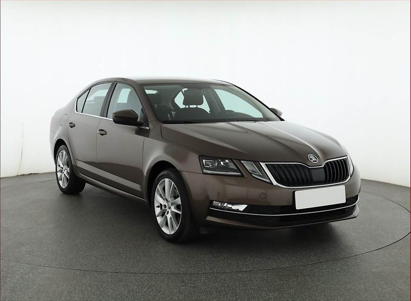 Škoda Octavia (2018) Style 1.4 TSI, ČR,1.maj - fotografie inzerátu