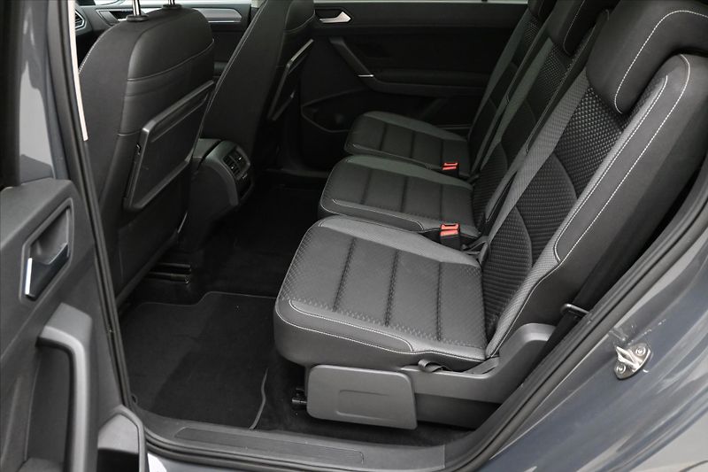 Volkswagen Touran 2,0 TDI 110kW Active Záruka až - fotka 13 z 24