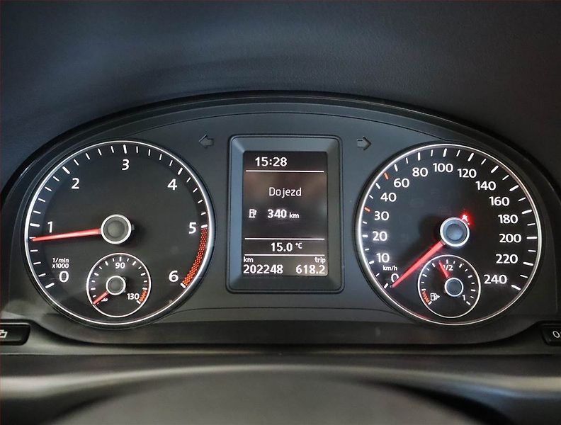 Volkswagen Touran (2010) 1.6 TDI, Tempomat - fotka 11 z 14