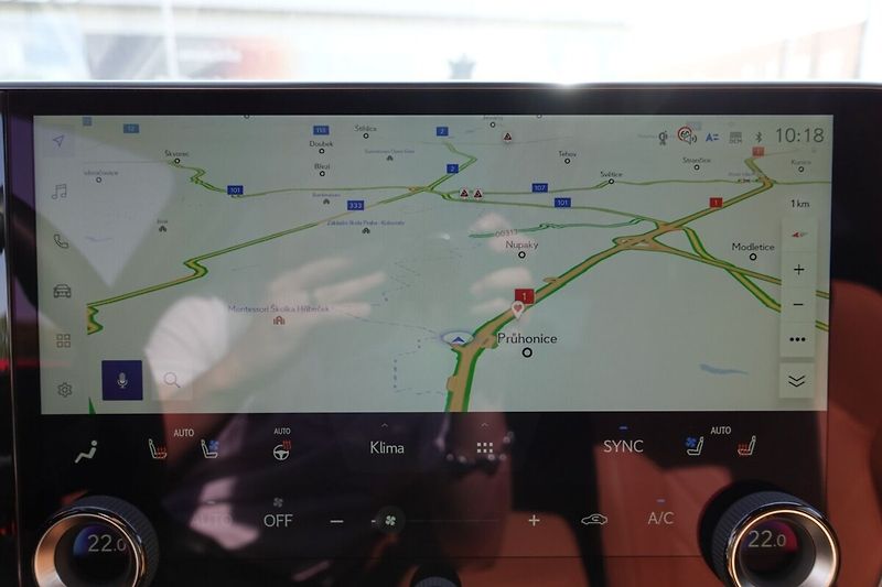 Lexus NX 350h NX350h Prestige 4x4 - fotka 27 z 36