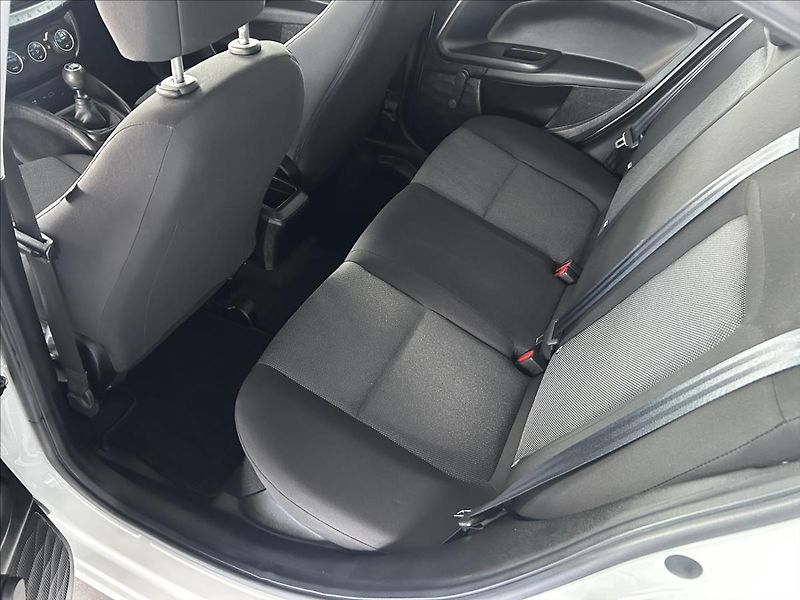 Fiat Tipo 1,4   STREET,SERVISKA,VYHŘ.SED - fotka 19 z 21