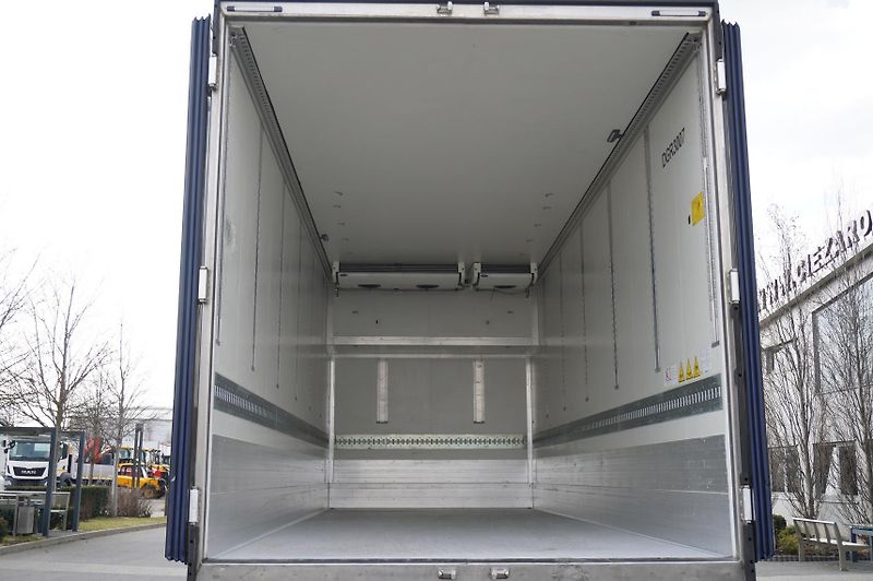 Mercedes-Benz Actros (2020) 2545 6×2 MP5 / KRONE 18 EPAL - fotka 10 z 24