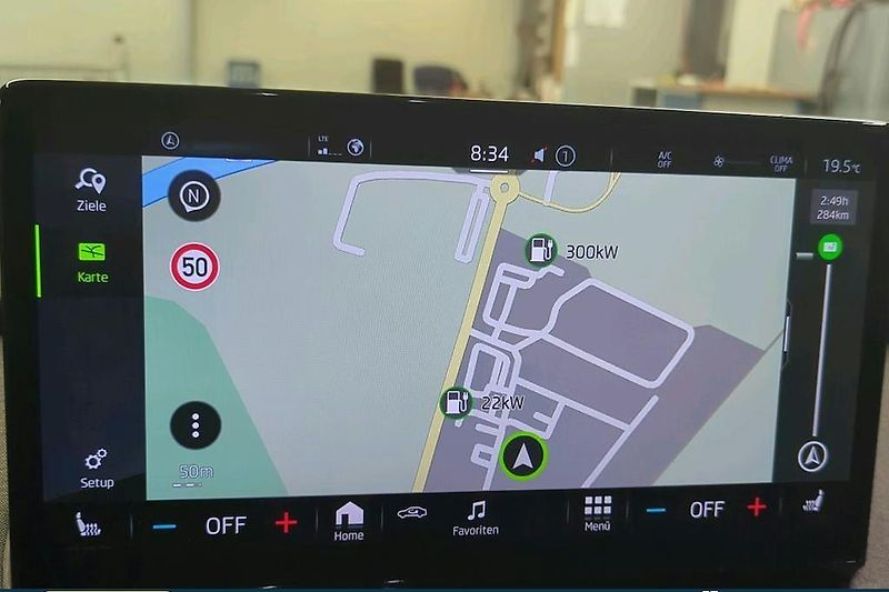 Škoda Enyaq (2022) TAŽNÉ*4xVÝHŘEV*KAMERA*EL.VÍKO - fotka 10 z 12