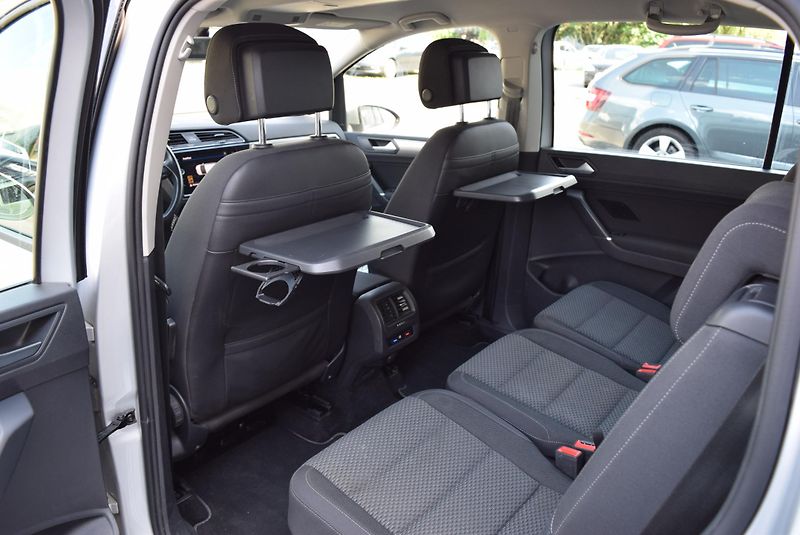 Volkswagen Touran (2019) 1.5TSI 110kw CLBMT 7MÍST TAŽNÉ - fotka 17 z 46