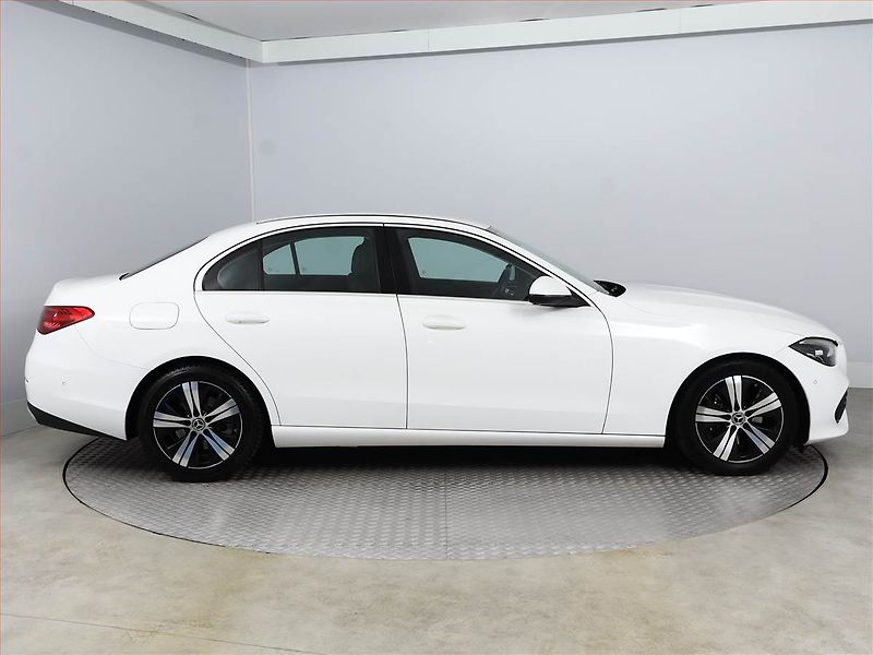 Mercedes-Benz Třídy C (2021) C 200 - fotka 6 z 21