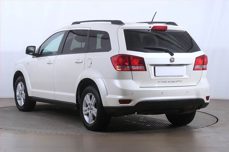 Fiat Freemont (2014) 2.0 MultiJet, 7 míst, Tempomat - fotka 4 z 22