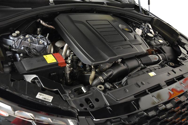 Land Rover Range Rover Velar (2022) P400e Plug in Hybrid 4x4 - fotka 48 z 67