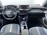 Peugeot 2008 (2020) 1.2 PT, Allure, navi, kamera - náhled 8