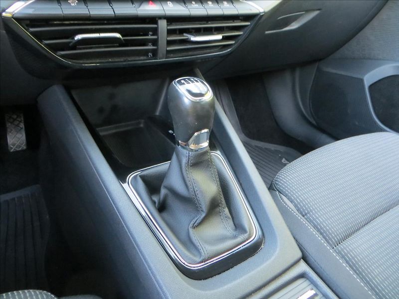 Škoda Octavia 2,0 TDI 85kW Ambition ČR - fotka 15 z 27