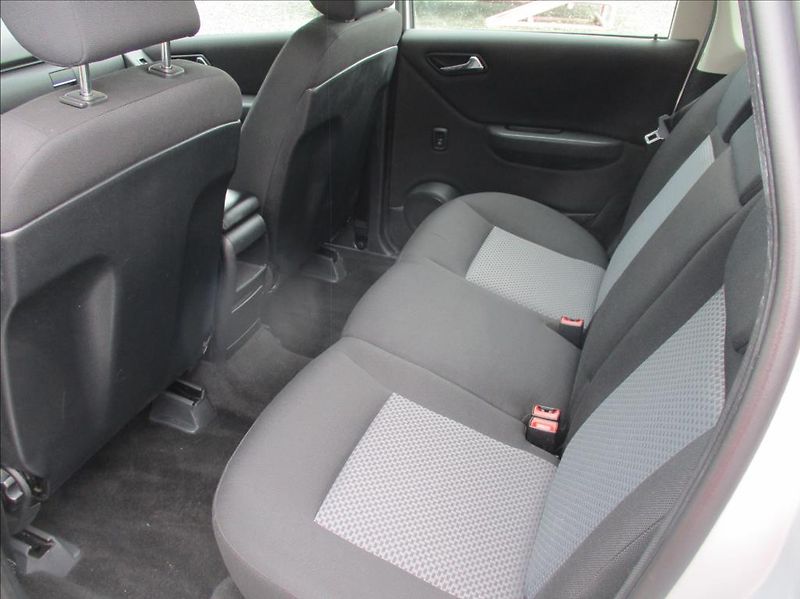 Mercedes-Benz Třídy A 2,0 160 CDI, klima, servis, - fotka 14 z 45