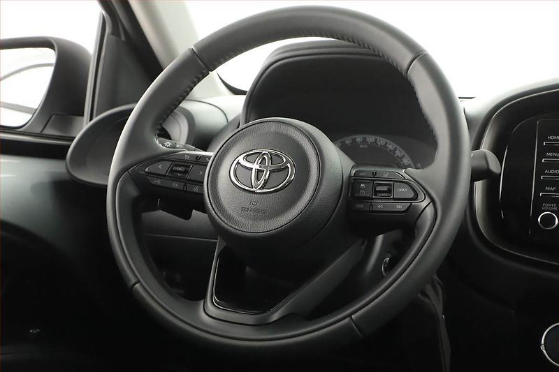 Toyota Aygo (2023) 1.0, Automat, ČR,1.maj - fotka 8 z 14