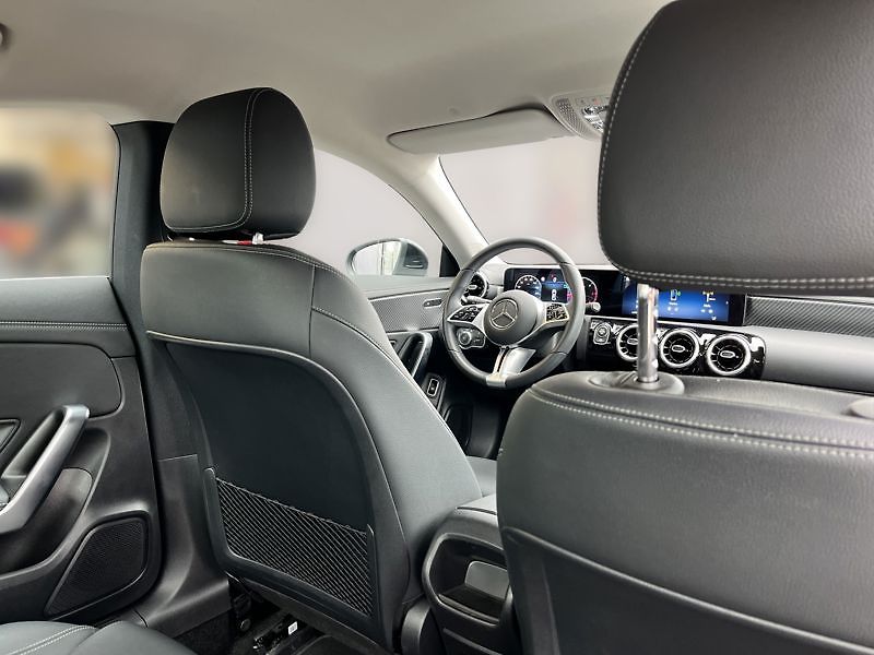 Mercedes-Benz CLA Třída 180 d kupé Progressive L - fotka 21 z 21