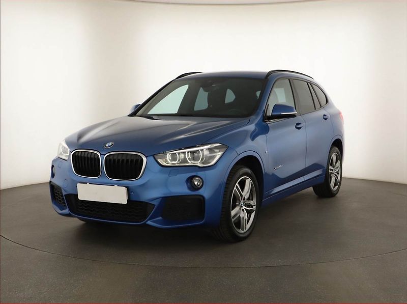 BMW X1 (2018) M Sport xDrive20d, 4X4 - fotka 2 z 19