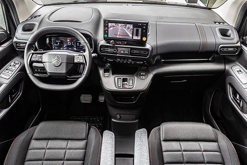 Citroën Berlingo (2026) 1,5 XL MAX 130k Automat+ZIMA - fotka 17 z 18