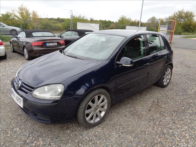Volkswagen Golf 1,4 - fotka 3 z 16