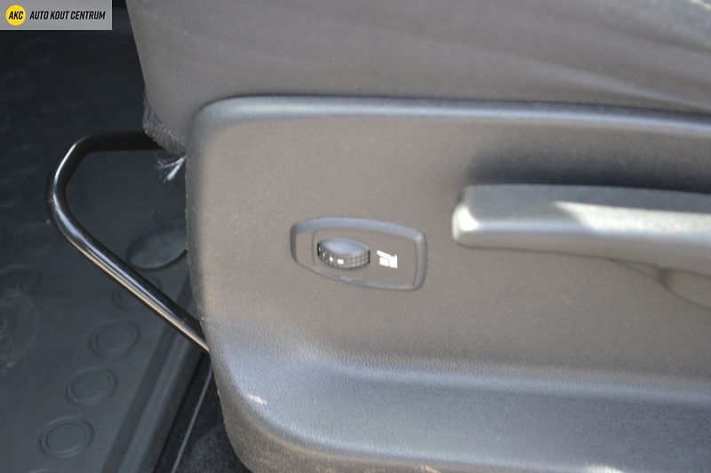 Renault Grand Scénic 1.5dCi - 81KW - fotka 32 z 54