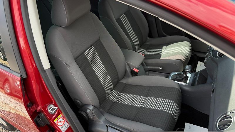 Volkswagen Golf Plus (2008) 1.4TSi 90kW REZERVOVANO - fotka 16 z 24