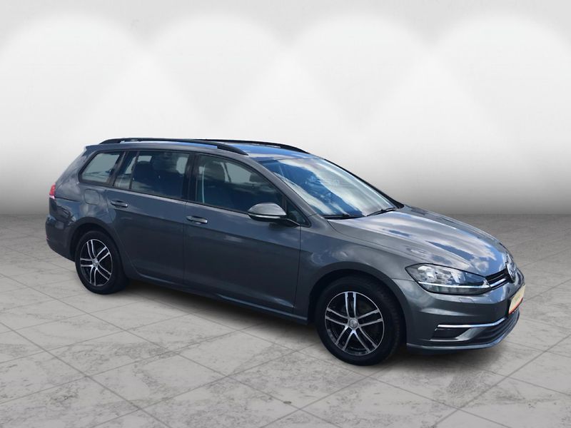 Volkswagen Golf Variant 2,0 TDI 4Motion - fotka 6 z 30