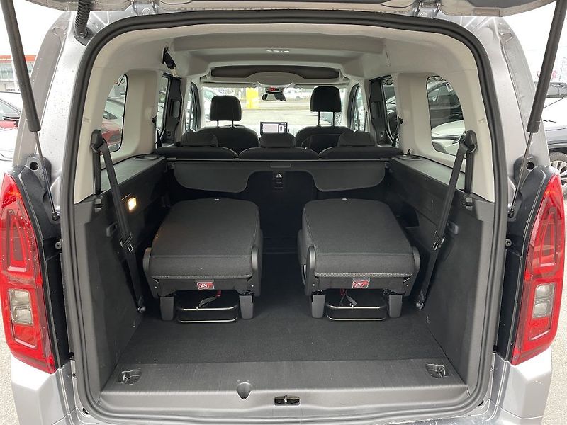 Toyota ProAce City Verso 1.5D 130k Long VIP ODBĚR 1/27 - fotka 6 z 30