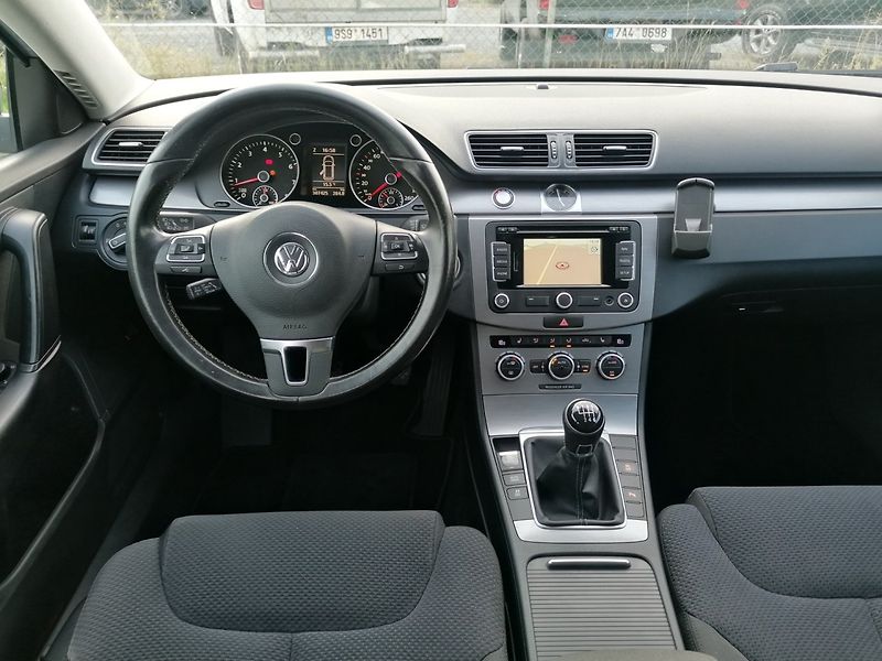 Volkswagen Passat (2015) 1.4 TSi LPG  Xenon - fotka 8 z 27
