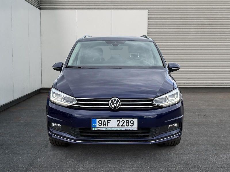 Volkswagen Touran (2022) HIGHLINE 2.0TDI 110kW DSG TAŽN - fotka 2 z 11