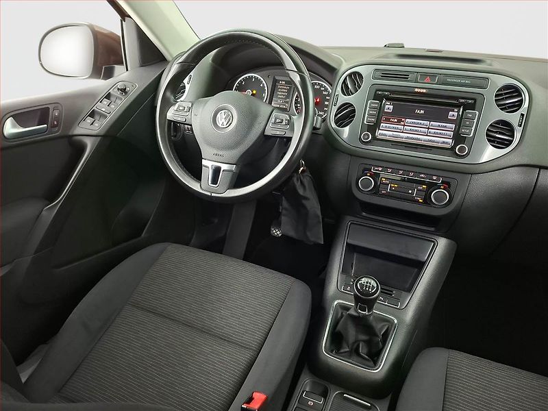 Volkswagen Tiguan (2013) 2.0 TDI, Tempomat - fotka 7 z 15