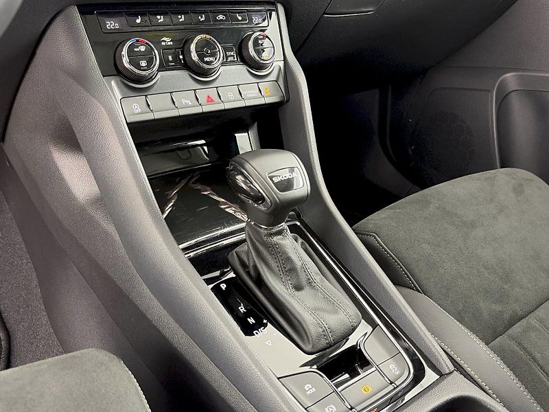 Škoda Karoq (2025) DSG 2.0TDI 110kW Selection Tou - fotka 23 z 34