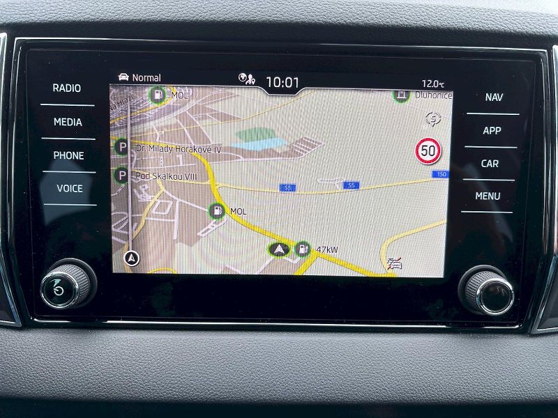 Škoda Karoq (2025) 2.0 TDI 110kW 4x4 DSG Top Sele - fotka 16 z 35