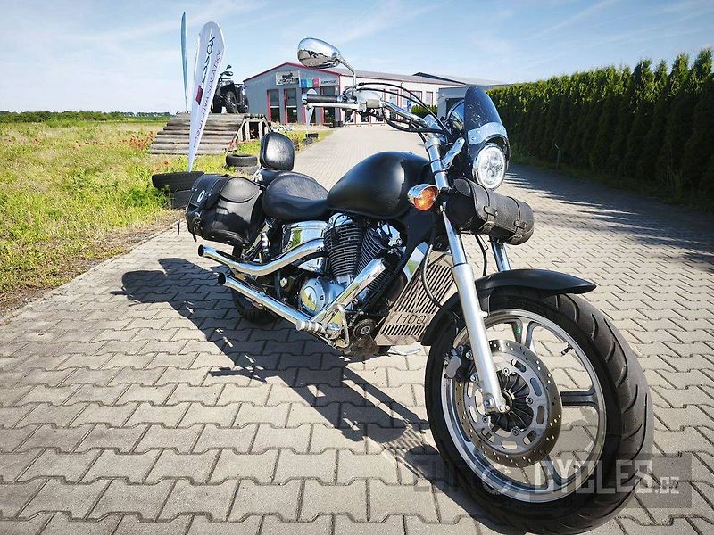 Honda VT 1100 C Shadow (2001) - fotka 2 z 11